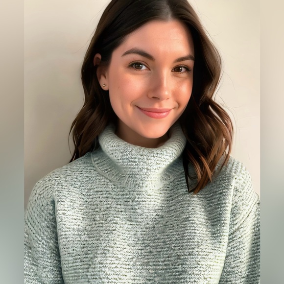 Meet your Posher, Lora - Picture 1 of 1